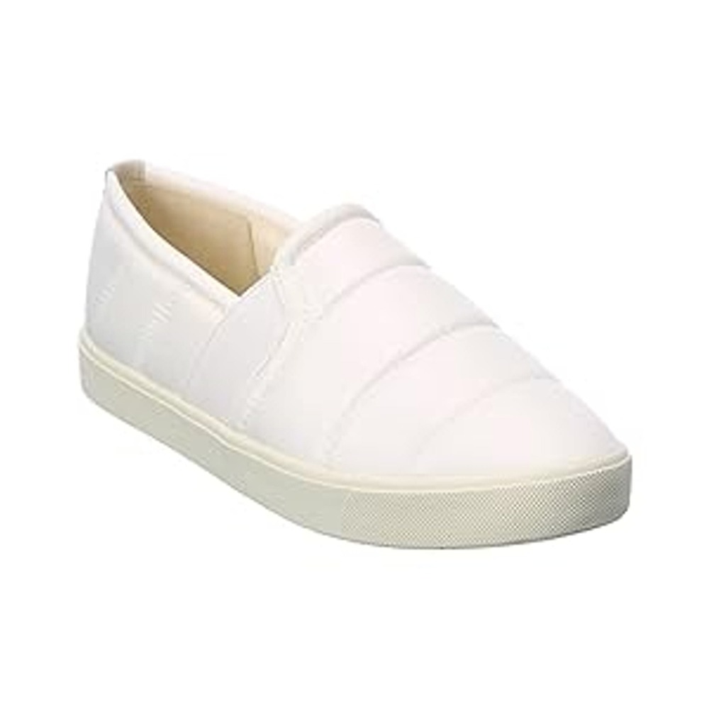 NWT Vince Blair Quilted Slip - On - Off White 9.5